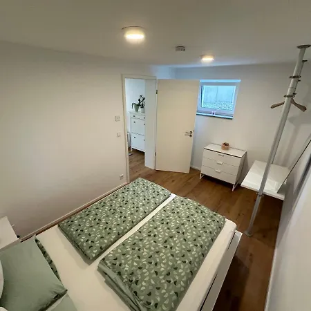 Apartment Modernes Mit Eigener Terrasse & Garten *
