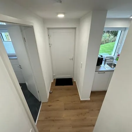 Apartment Modernes Mit Eigener Terrasse & Garten *