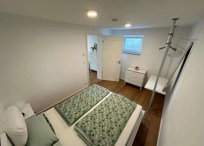 Lägenhet Modernes Mit Eigener Terrasse & Garten *